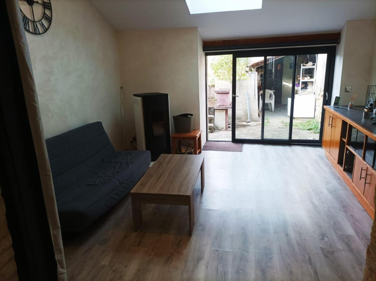 Agreable Maison De Ville Tout Confort Loudun Exterior photo